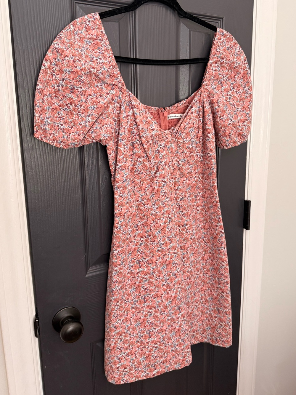 Abercrombie & Fitch | Coral Floral Puff-Sleeve Mini Dress